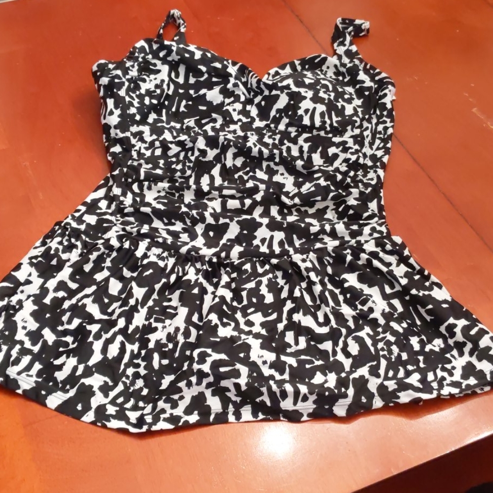 Swimdress Size 18